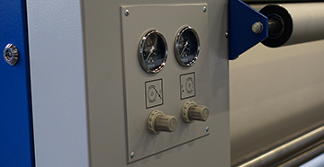 Pneumatic setting of paper tension Pneumatic setting of paper tension